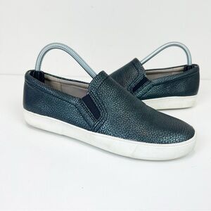 Naturalizer Marianne Pebbled Leather Slip on Sneaker in Blue/Green Iridescent